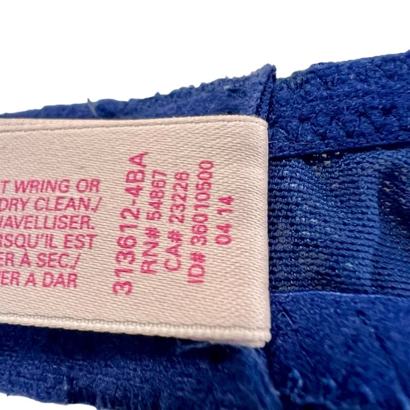 2014 Victoria's Secret Padded Demi Navy Lace Bra Size 34B - Picture 6 of 9